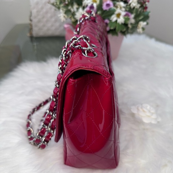 Chanel red patent jumbo single flap bag with silver hardware - Picture 15 of 16